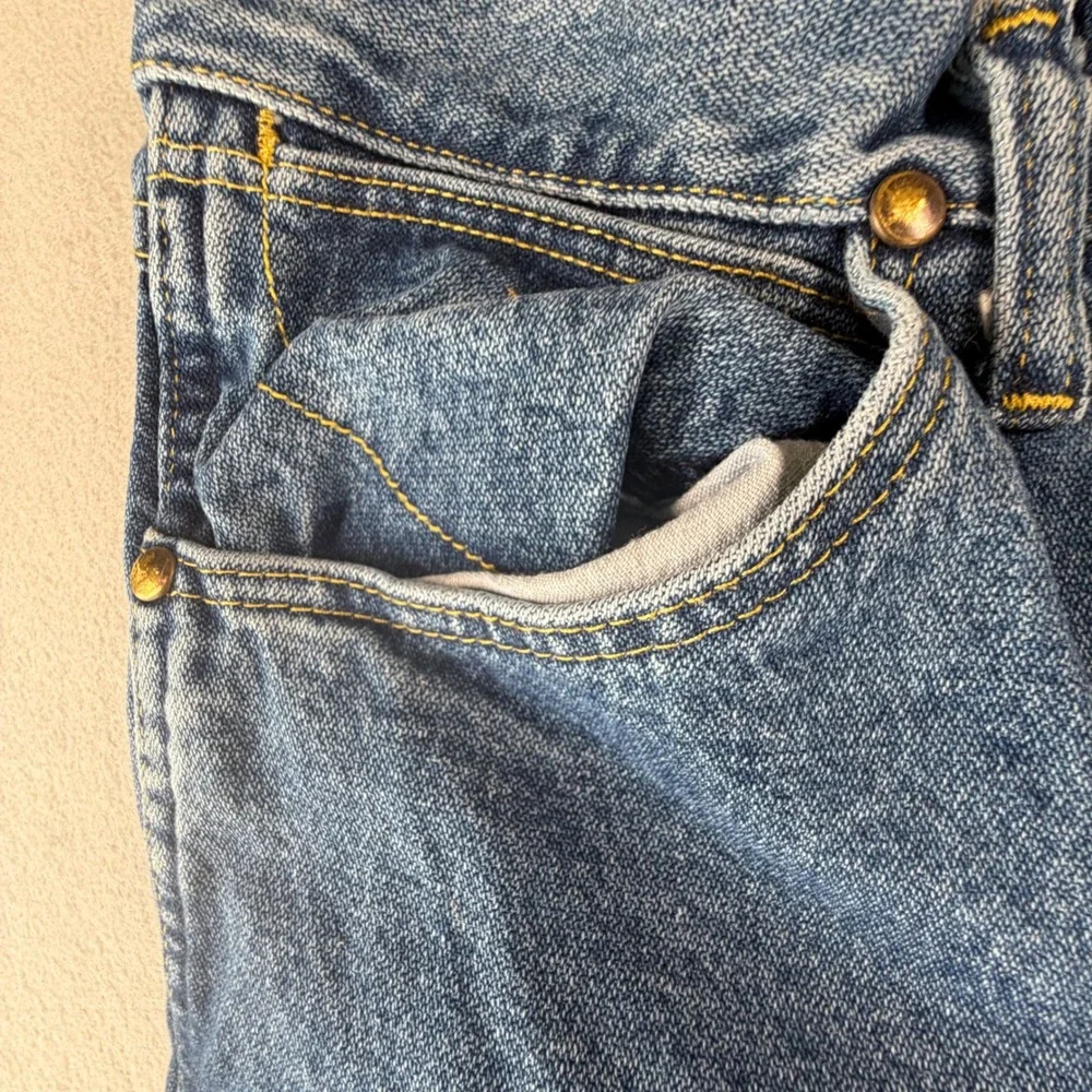 Wrangler George Strait Cowboy Cut Jeans Mens 35x30 Medium Wash Western Denim